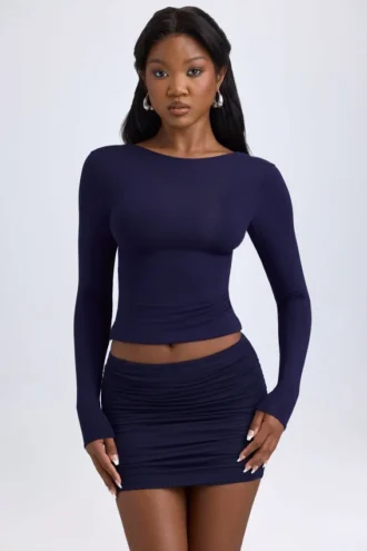 Cali Modal-Minirock mit Rüschen und mittlerer Leibhöhe in True Navy