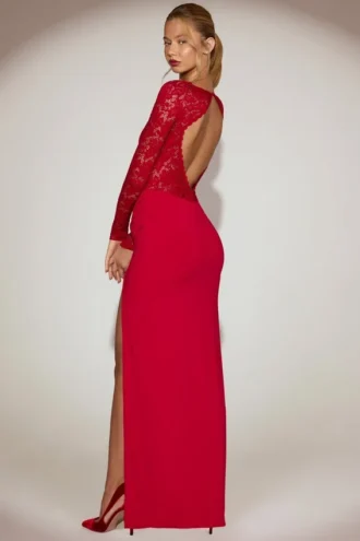 Carmina Maxikleid mit Spitzenbesatz und tiefem V-Ausschnitt in True Red