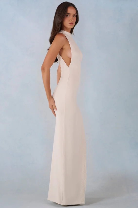 Cataleya Modal-Maxikleid mit Neckholder in Elfenbein Cataleya Modal-Maxikleid mit Neckholder in Elfenbein
