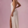 Celinea Maxikleid mit Verzierungen und quadratischem Ausschnitt in Elfenbein