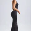 Ceres Mid-Rise Fishtail Maxi Rock in Schwarz