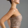 Charnelle Bandeau-Oberteil mit Verzierung in Mandel Charnelle Bandeau-Oberteil mit Verzierung in Mandel