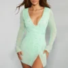 Chelsea verziertes Wickel-Minikleid in A-Linie in Mint Chelsea verziertes Wickel-Minikleid in A-Linie in Mint