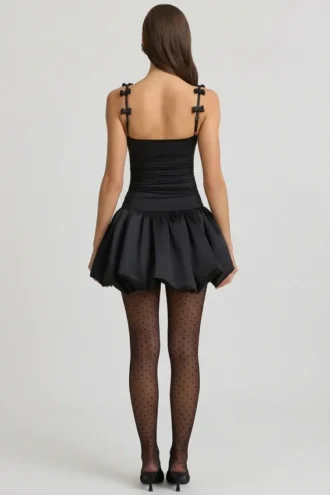Cirilla Minikleid mit Rüschen und Schleife am Bubble-Saum in Schwarz