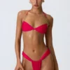Clearwater Bikinioberteil mit Rüschen und Neckholder in Himbeerrosa Clearwater Bikinioberteil mit Rüschen und Neckholder in Himbeerrosa