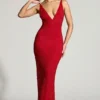 Colmar Abendkleid mit verziertem Plunge-Ausschnitt in Rot