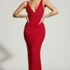 Colmar Abendkleid mit verziertem Plunge-Ausschnitt in Rot