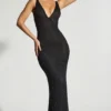 Colmar Abendkleid mit verziertem Plunge-Ausschnitt in Schwarz