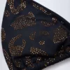 Comoros Charm-Detail Triangel-Bikinioberteil in Schwarz Comoros Charm-Detail Triangel-Bikinioberteil in Schwarz