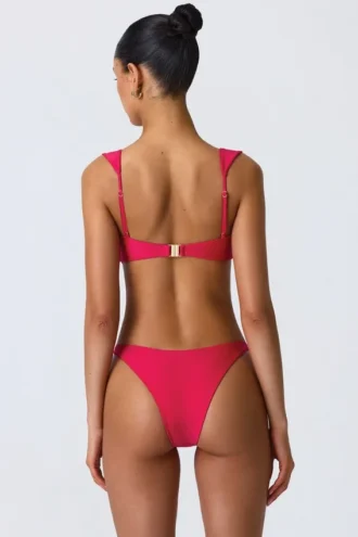Cheeky-Bikinihose mit Volutenverzierung in Himbeerrosa