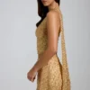 Cosette – Verziertes, asymmetrisches Oberteil mit Schaldetail in Gold Cosette – Verziertes, asymmetrisches Oberteil mit Schaldetail in Gold