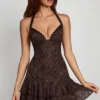 Costanza verziertes A-Linien-Minikleid mit Neckholder und Schlangen-Hotfix Costanza verziertes A-Linien-Minikleid mit Neckholder und Schlangen-Hotfix