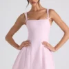 Cressida Minikleid in A-Linie mit Plissee und Schleifendetail in zartem Rosa Cressida Minikleid in A-Linie mit Plissee und Schleifendetail in zartem Rosa