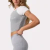 Cropped-T-Shirt mit Grafikprint in Grau meliert Cropped-T-Shirt mit Grafikprint in Grau meliert