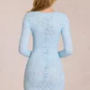 Darla Minikleid mit gewellter Spitze und langen Ärmeln in Powder Blue Darla Minikleid mit gewellter Spitze und langen Ärmeln in Powder Blue