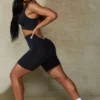 Define Luxe Bikershorts mit hoher Taille in Schwarz Define Luxe Bikershorts mit hoher Taille in Schwarz