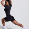 Define Luxe Mini-Shorts mit hoher Taille in Schwarz Define Luxe Mini-Shorts mit hoher Taille in Schwarz
