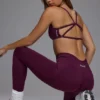 Define Luxe Multiway-Sport-BH mit offenem Rücken in Grape Define Luxe Multiway-Sport-BH mit offenem Rücken in Grape