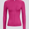 Define Luxe Reißverschlussjacke in Beere Define Luxe Reißverschlussjacke in Beere