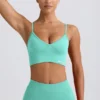 Define Luxe Sport-BH mit V-Ausschnitt in Mint Define Luxe Sport-BH mit V-Ausschnitt in Mint