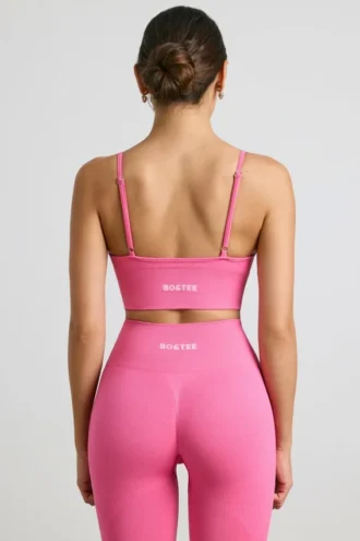 Define Luxe Sport-BH mit V-Ausschnitt in Pink