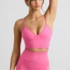 Define Luxe Sport-BH mit V-Ausschnitt in Pink Define Luxe Sport-BH mit V-Ausschnitt in Pink