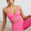 Define Luxe Sport-BH mit V-Ausschnitt in Pink Define Luxe Sport-BH mit V-Ausschnitt in Pink