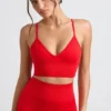 Define Luxe Sport-BH mit V-Ausschnitt in Rot Define Luxe Sport-BH mit V-Ausschnitt in Rot
