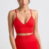 Define Luxe Sport-BH mit V-Ausschnitt in Rot Define Luxe Sport-BH mit V-Ausschnitt in Rot