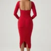 Deliana Midaxi-Kleid mit Lagen-BH-Detail und Rüschen in Rot Deliana Midaxi-Kleid mit Lagen-BH-Detail und Rüschen in Rot