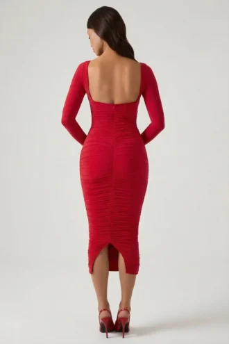 Deliana Midaxi-Kleid mit Lagen-BH-Detail und Rüschen in Rot