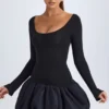Delphi Modal-Minikleid mit U-Ausschnitt, tiefem Taillenbund und ausgestellter Säume in Schwarz Delphi Modal-Minikleid mit U-Ausschnitt, tiefem Taillenbund und ausgestellter Säume in Schwarz