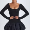 Delphi Modal-Minikleid mit U-Ausschnitt, tiefem Taillenbund und ausgestellter Säume in Schwarz Delphi Modal-Minikleid mit U-Ausschnitt, tiefem Taillenbund und ausgestellter Säume in Schwarz
