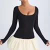 Delphi Modal-Minikleid mit U-Ausschnitt, tiefem Taillenbund und ausgestellter Säume in Vanille Delphi Modal-Minikleid mit U-Ausschnitt, tiefem Taillenbund und ausgestellter Säume in Vanille