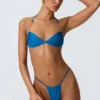 Clearwater verziertes, gerafftes Bikini-Oberteil mit Neckholder in Ozeanblau Clearwater verziertes, gerafftes Bikini-Oberteil mit Neckholder in Ozeanblau