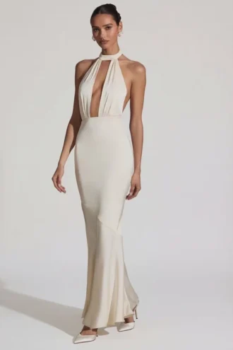 Desiree rückenfreies Neckholder-Fischschwanzkleid in Elfenbein