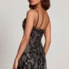 Dianora A-Linien-Minikleid mit Cowl-Ausschnitt und Verzierung in Silber-Schlangenoptik Dianora A-Linien-Minikleid mit Cowl-Ausschnitt und Verzierung in Silber-Schlangenoptik