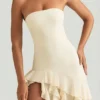 Diletta Rüschenbesetztes trägerloses Abendkleid in Elfenbein Diletta Rüschenbesetztes trägerloses Abendkleid in Elfenbein