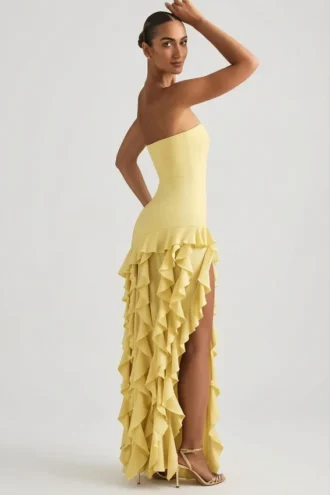 Diletta trägerloses Kleid mit Rüschenbesatz in Pastellgelb