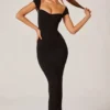 Dolcezza Maxikleid mit Herzausschnitt in Schwarz Dolcezza Maxikleid mit Herzausschnitt in Schwarz