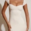 Dolcezza Modal-Maxikleid mit Herzausschnitt und Flügelärmeln in Elfenbein