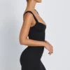 Dove Modal-Minikleid mit Herzausschnitt in Schwarz Dove Modal-Minikleid mit Herzausschnitt in Schwarz