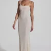 Duhamel Maxikleid mit Verzierung am Rücken in Weiß Duhamel Maxikleid mit Verzierung am Rücken in Weiß