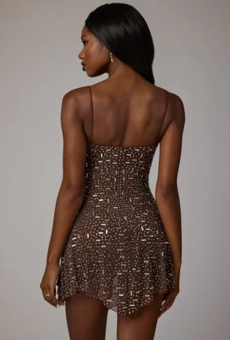 Durrani Transparentes, verziertes Minikleid mit U-Ausschnitt in Deep Cocoa
