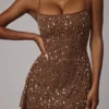 Durrani Transparentes, verziertes Minikleid mit U-Ausschnitt in Mocha Durrani Transparentes, verziertes Minikleid mit U-Ausschnitt in Mocha