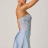Eden Verziertes, drapiertes, trägerloses A-Linien-Minikleid in Himmelblau Eden Verziertes, drapiertes, trägerloses A-Linien-Minikleid in Himmelblau