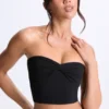 Edie Modal-Bandeau-Oberteil mit gedrehter Vorderseite in Schwarz Edie Modal-Bandeau-Oberteil mit gedrehter Vorderseite in Schwarz