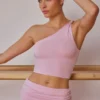 Ein-Schulter-Oberteil mit gedrehtem Ausschnitt in zartem Rosa Ein-Schulter-Oberteil mit gedrehtem Ausschnitt in zartem Rosa