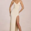 Elanora Maxikleid mit tiefem V-Ausschnitt in Elfenbein Elanora Maxikleid mit tiefem V-Ausschnitt in Elfenbein