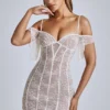 Eleonora – Transparentes A-Linien-Minikleid aus Spitze in Elfenbein Eleonora – Transparentes A-Linien-Minikleid aus Spitze in Elfenbein